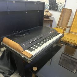 Vintage Rhodes Electric Piano – Excellent Condition