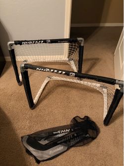 Franklin knee hockey set