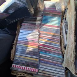 CD's & MOVIE'S All Latinos Music And Moves 