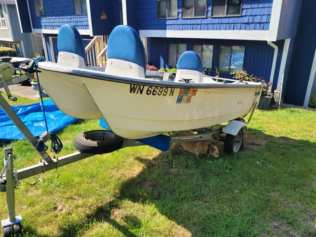 12ft Fiberglass Boat for Sale in Kent, WA OfferUp