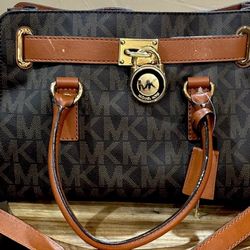Michael Kors Purse 