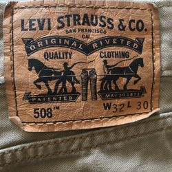 LEVI STRAUSS 508 32 X 30 COLOR LIGHT BROWN / TAN NEW AND EXCELLENT CONDITION  LOCATION HORIZON AND GREENWAY 89002 $20.00