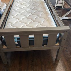 Twin Bed And Mattress 