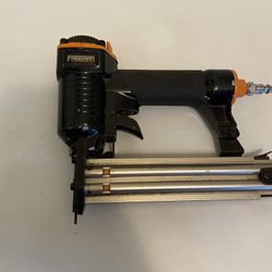 Used Freeman 1-1/4" Brad nailer PBR32, pick up in Oviedo 