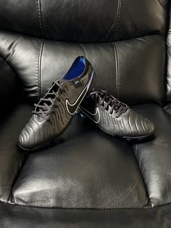 Soccer cleats