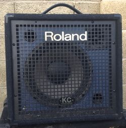 Roland KC-60 mixer combo amp