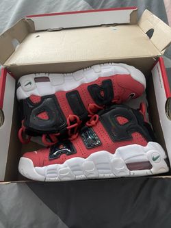 Nike Uptempo