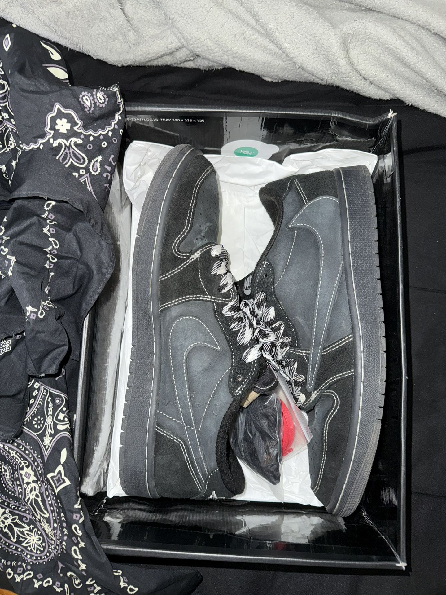 Travis Scott Black Phantom Jordan 1’s