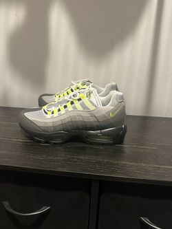 Air Max 95 Neon Size 8.5
