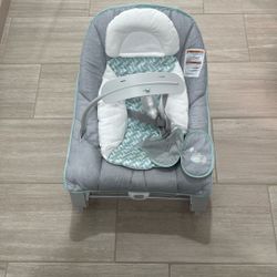 Baby Bouncer- Great Condition 