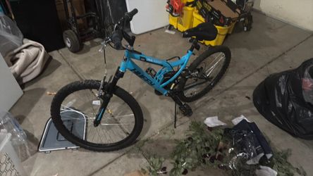 Rarely used huffy trail runner bike