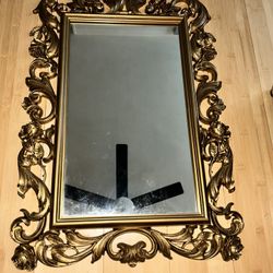 Vintage Syroco Mirror 30 x 19.5 Gold Rose Frame #2075 Hollywood Regency