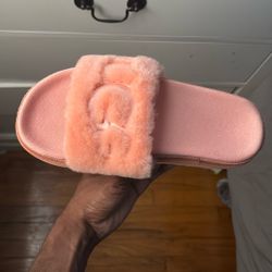 Ugg Lanton Fur Slide Sale! Up For Minor Negotiations 