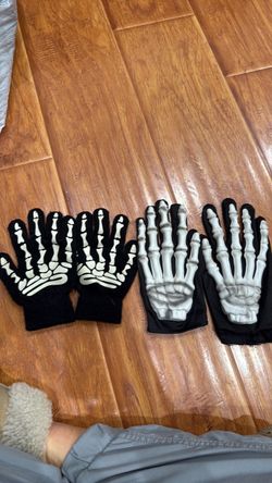 Kids skeleton gloves