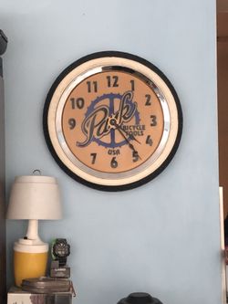 Vintage Park Bicycle Tools Wheel Shaped Clock Advertising Piece From A Bike Shop