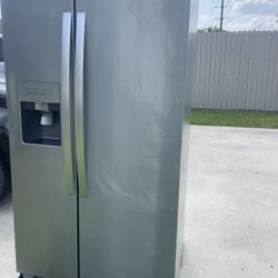 Kenmore Refrigerator 