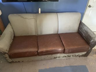 Leather Sofa w/ Pullout Mattress