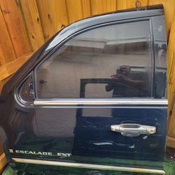 2009 Cadillac escalade doors