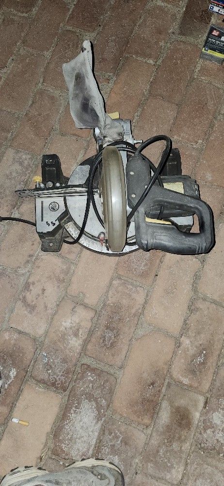 WARRIOR 7-1/4 in. Single-Bevel Compound Miter Saw
