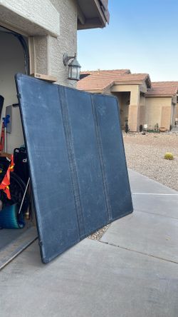 Foldable bed cover 5’8” x 5’8”