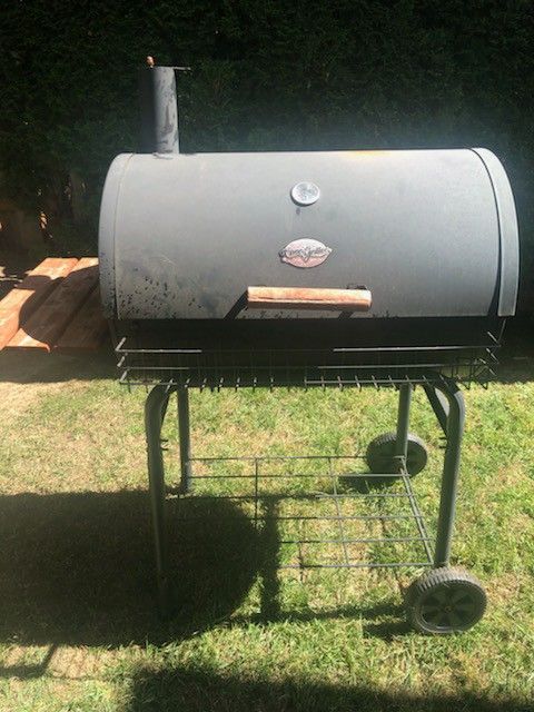 Charcoal grill