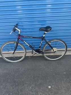 Vintage Trek Mountain Track 850 Mountain Bike 26" Cro -Moly Frame, Shimano Alivio brake system, 21 Speed Cruiser, 18” Frame size