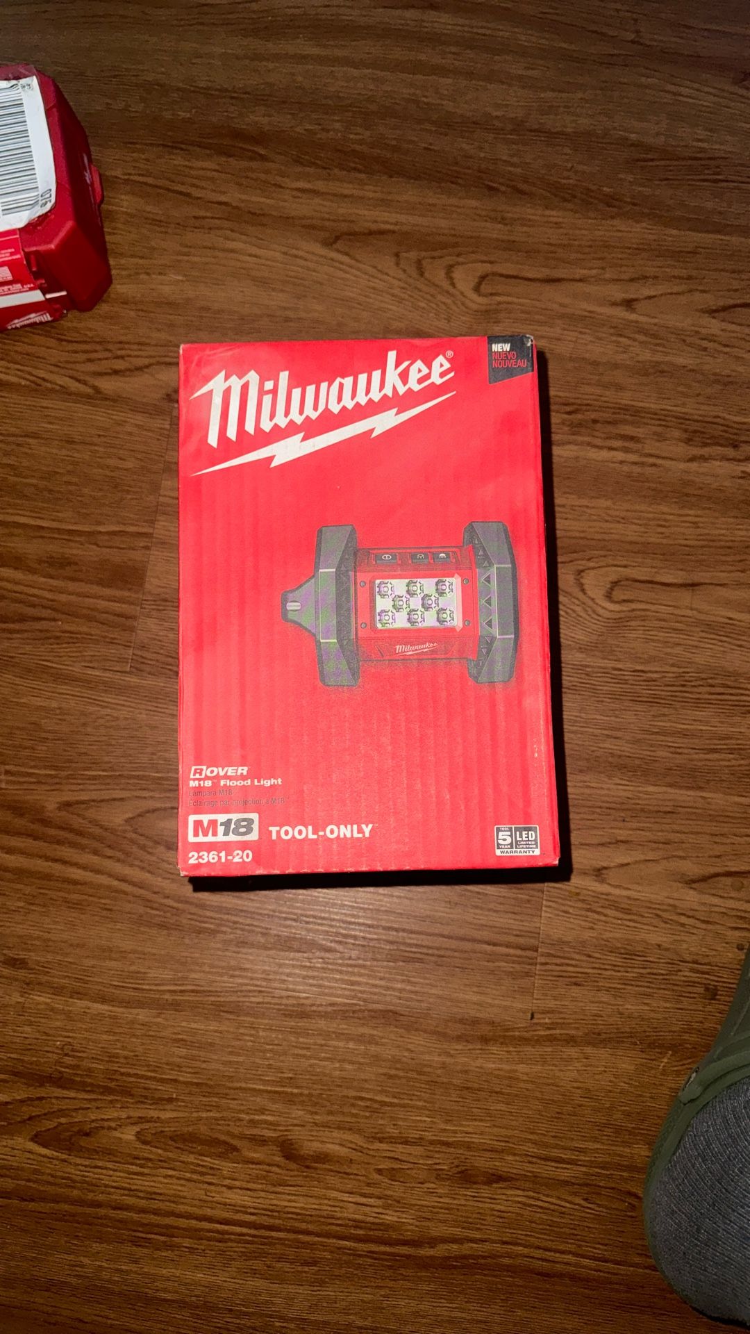 Milwaukee M18 Rover light