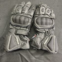 Pair of Leather Cortech Scarab Winter Padded Motorcycle Gloves - Medium (9)