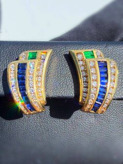Vintage 18k solid yellow gold Natural Diamond Sapphire Emerald Stone Clip Non Pierced Earrings