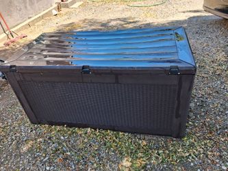 Outdoor Storage Box!134gal!55w×L×28d"!Rubbermaid!Caja d Plastico para Storage!