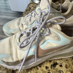 Nike Air Max 270 React Sail Coral Stardust W size 8