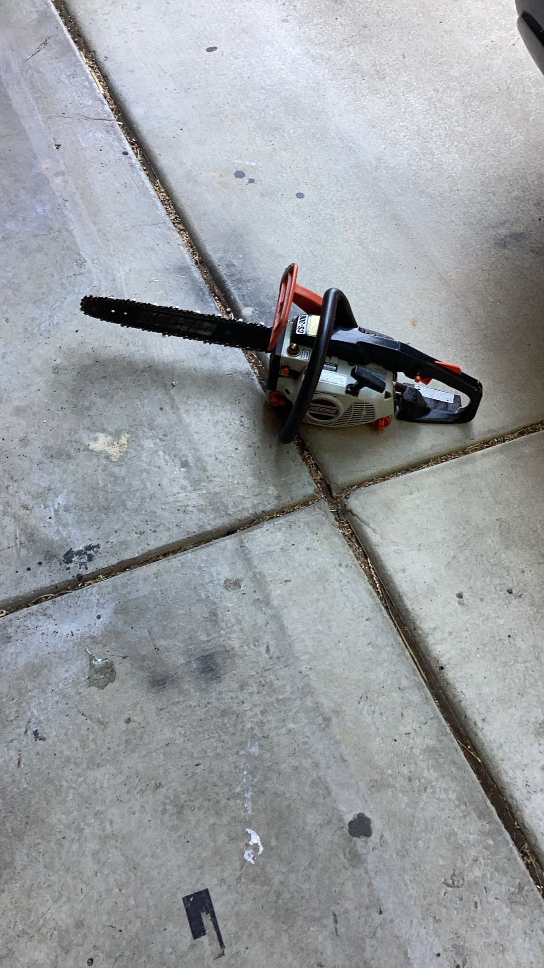 ECHO chainsaw works perfect excellent condition very light to super light