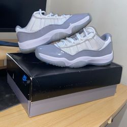 Air Jordan 11 Retro Low Cement Gray Men Size 8.5