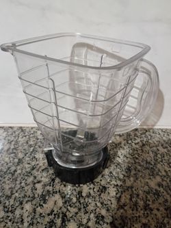 Blender small cup new was $20. Reduced to $15 .00 in Donna inside the city not far from old 83