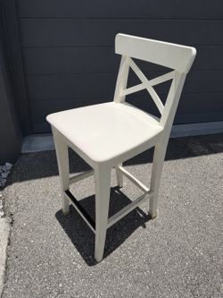 Set of 2 White Counter Height Bar Stools – Solid Wood