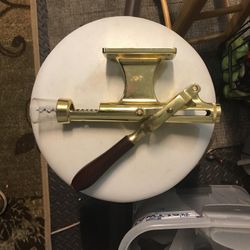 Bar/Wall Mount Wine Cork Remover 