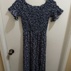 Elegant Blue Floral Dress