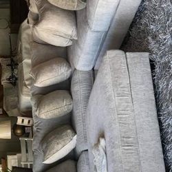 Rawcliffe Parchment Modular Sectional /couch /Living room set
