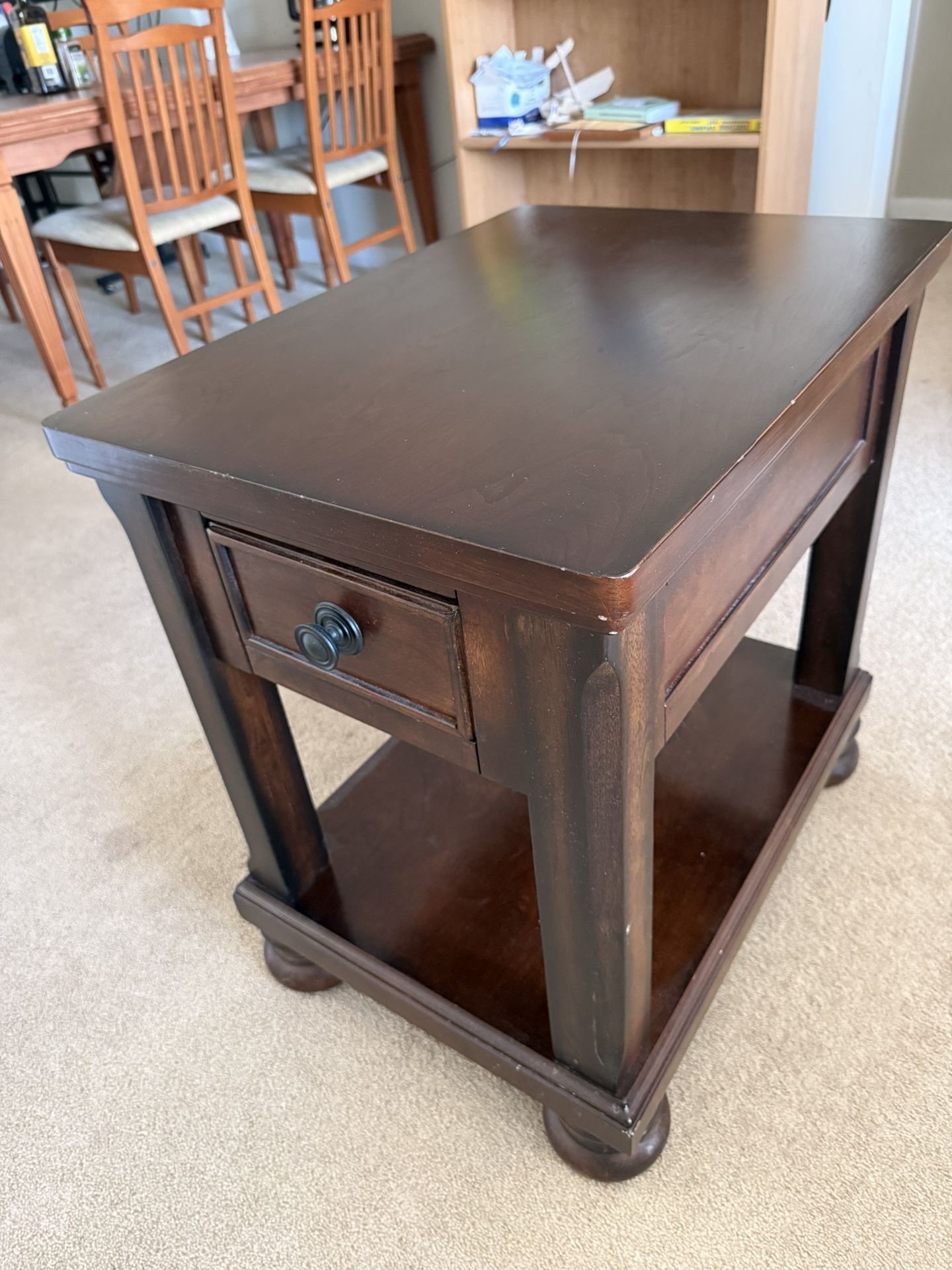 2 Night Stands