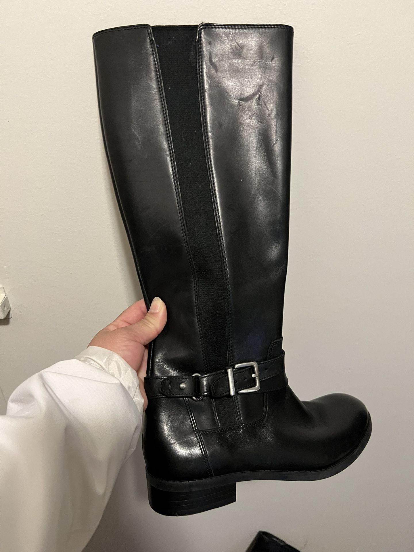 Boots $20