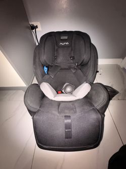 Nuna Car seat