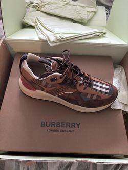 Burberry Sneakers