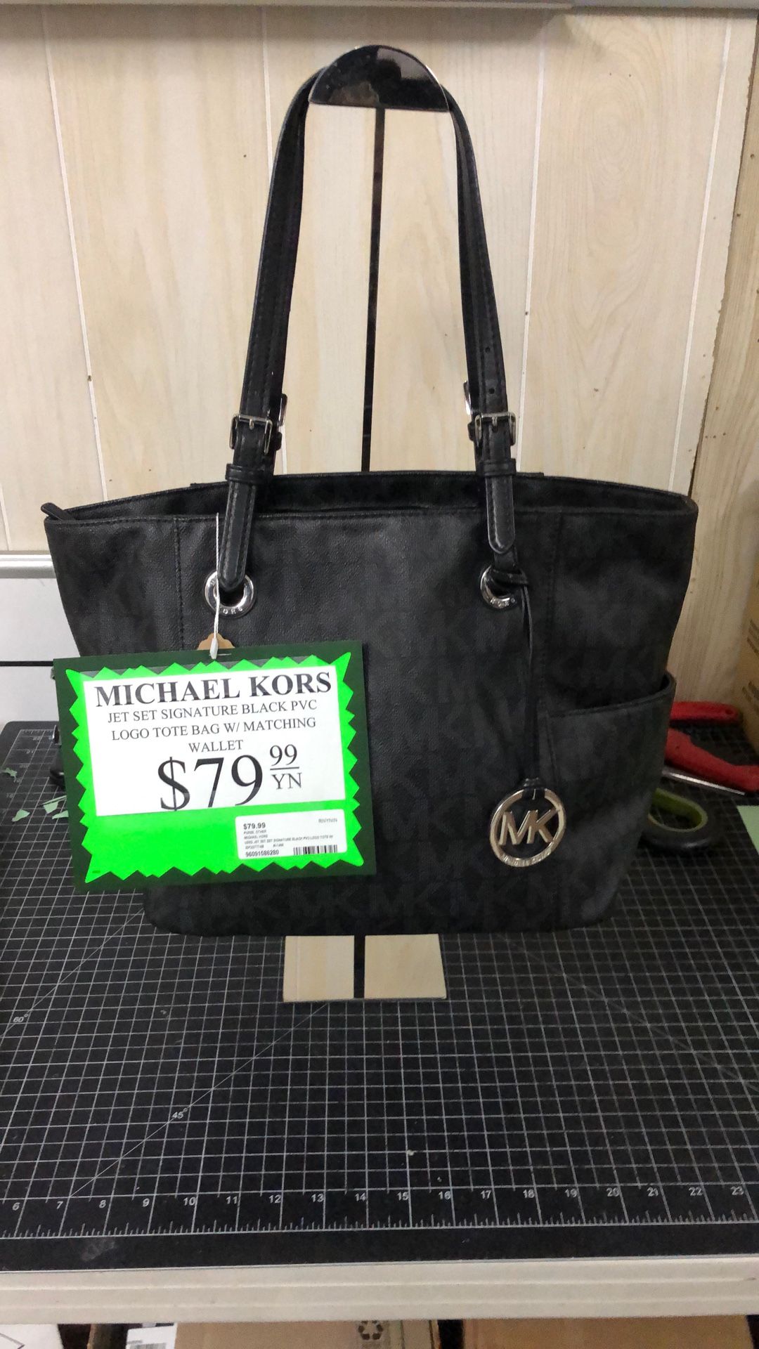 96091 Michael Kors 30f2sttt4b Jet Set Signature Black Pvc Logo Tote Back W/ Wallet 586280
