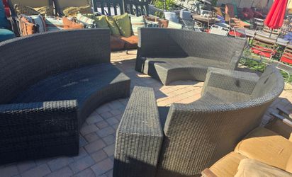 $500 FRONTGATE BRAND PATIO FURNITURE