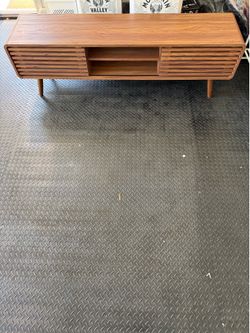 Media Stand