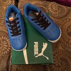Children Puma Tennis Shoe 
