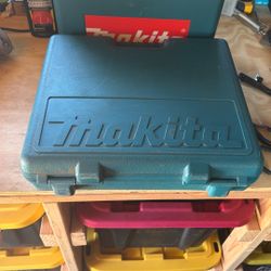 20 Year Old Makita Vintage Set Of Drills and Flashlight.