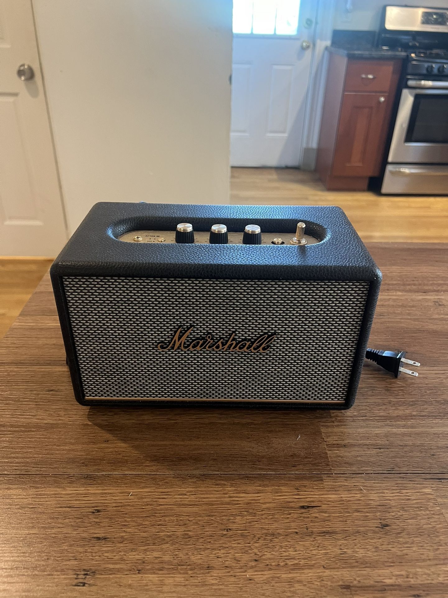 Marshall Acton lll Bluetooth Speaker- Excellent Condition