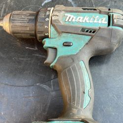 MAKITA xfd10 drill (for parts)