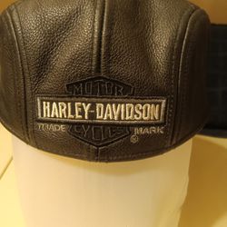 Vintage Harley-Davidson Embroidered Black Soft Leather Cabbie/News Boy Hat Size Small. (22")